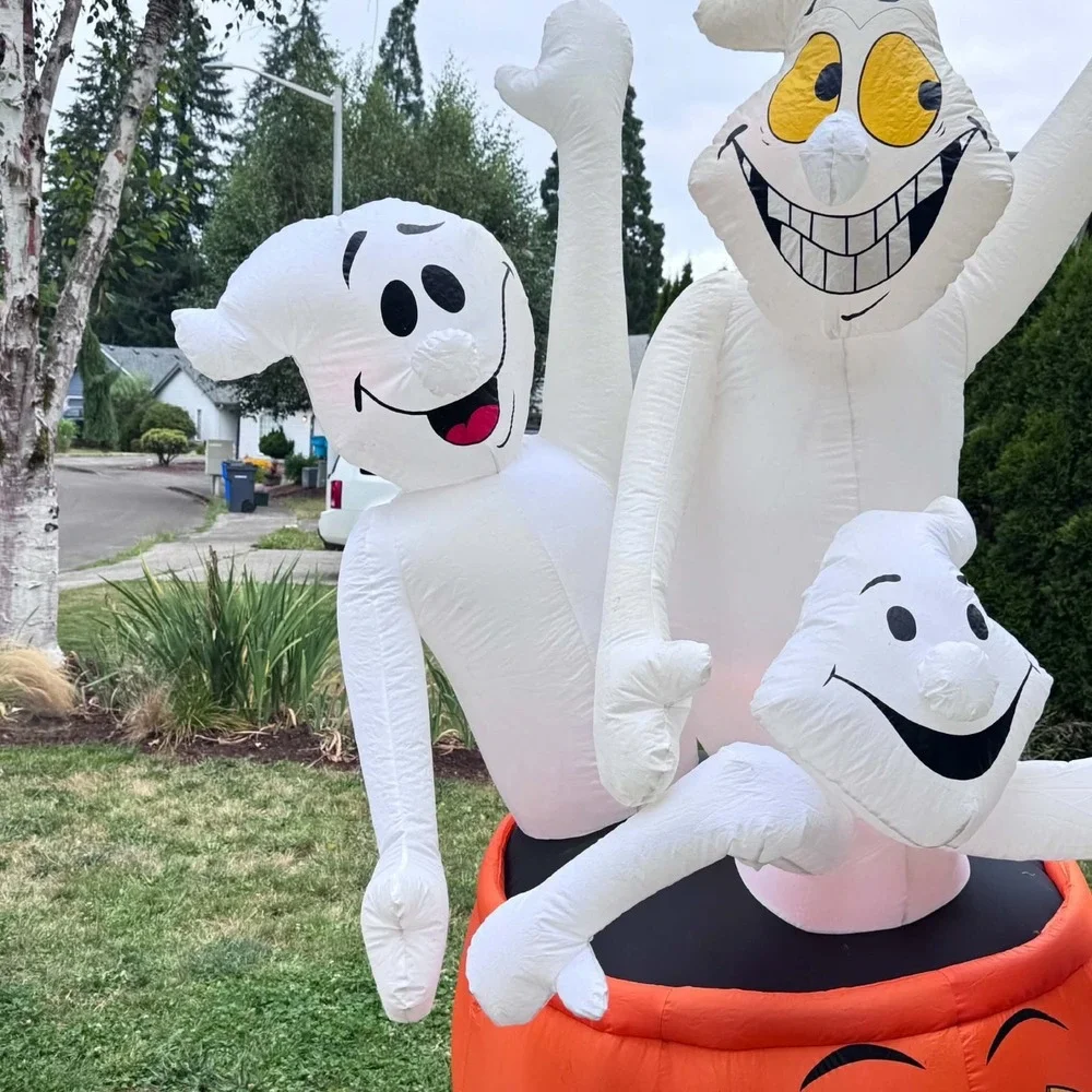 Gemmy air blown inflatable 8 ft Tall Halloween‎ yard Decore 3 Ghosts In pumpkin